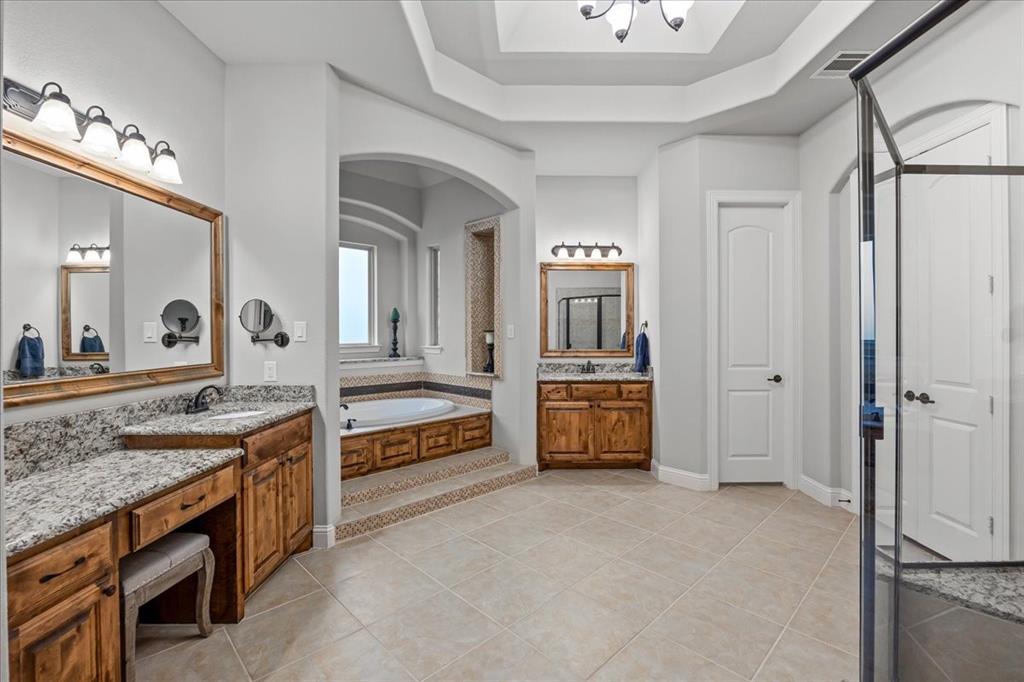 Bella Flora - Residential