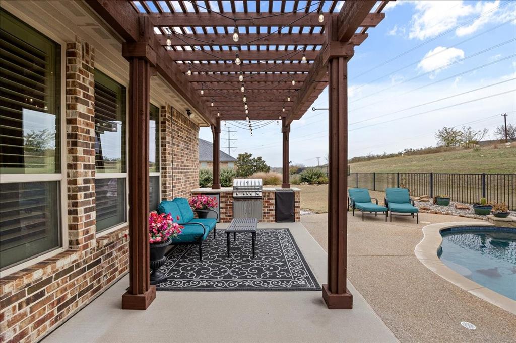 Bella Flora - Residential