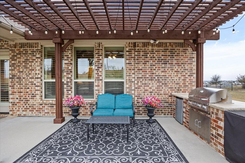 Bella Flora - Residential