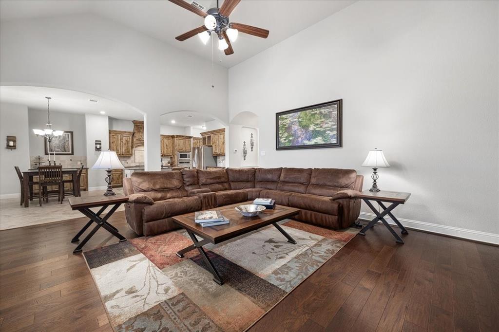 Bella Flora - Residential