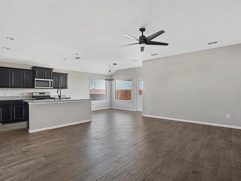 Chapel Crk - Residential