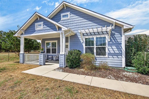 Photo of 8145 County Road 3250, Chatfield, TX 75105 (MLS # 21396679)