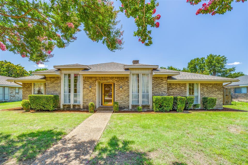 1002 Windsong Trail