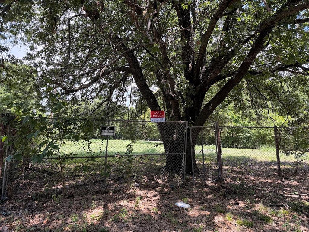 6893 County Road 889