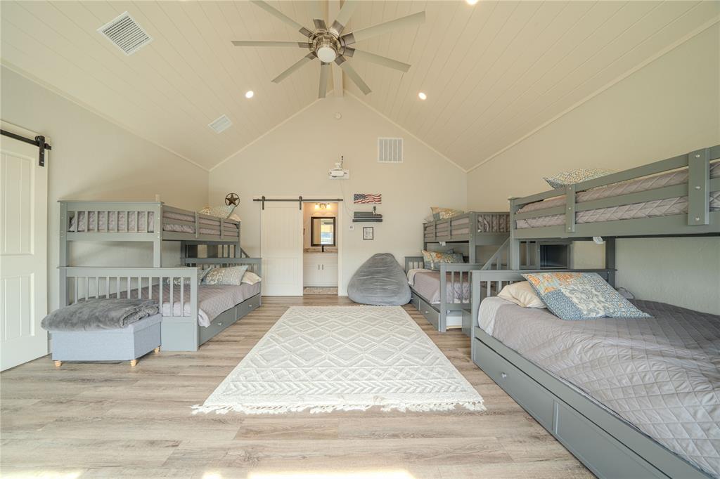 Tall Tree - Residential