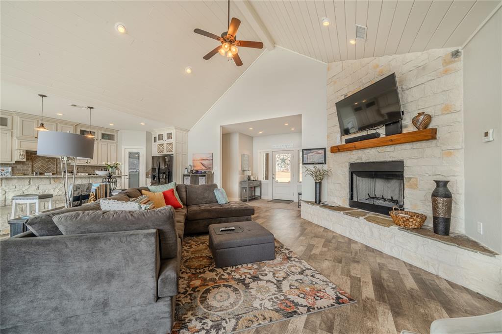 Tall Tree - Residential