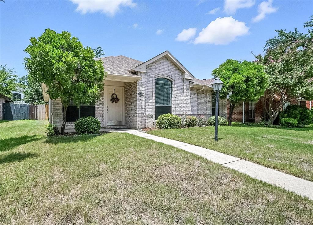 1716 Creekpoint Drive