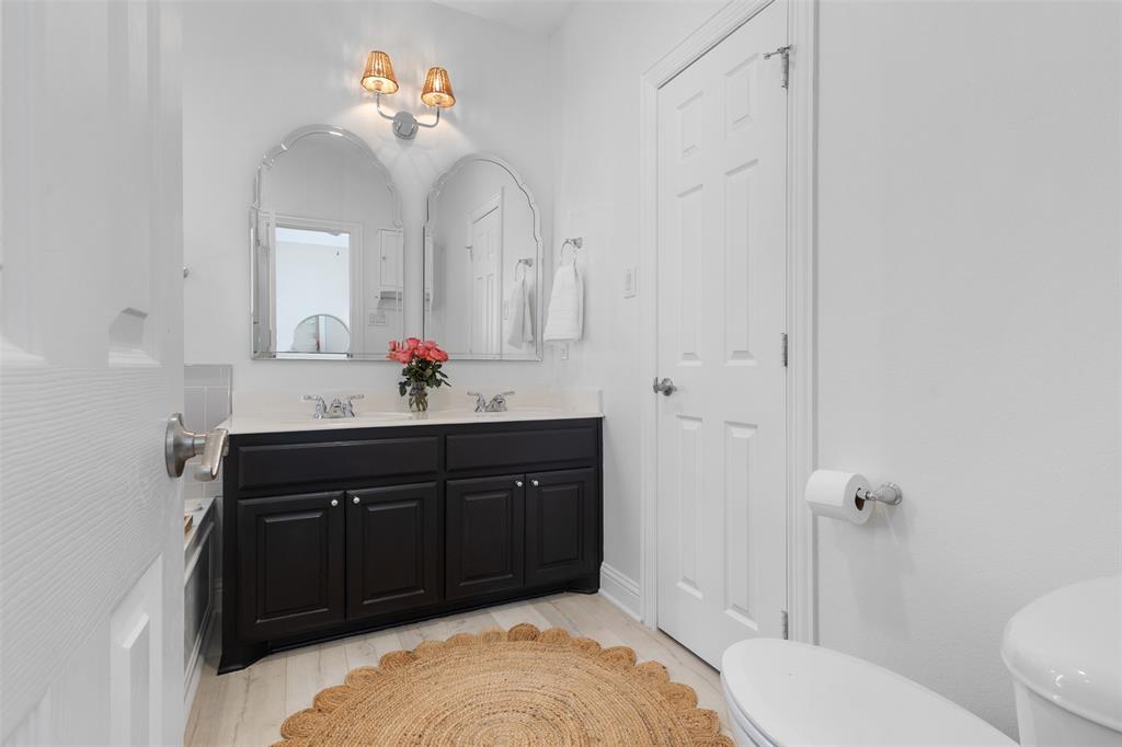 Versaille Condo - Residential Lease