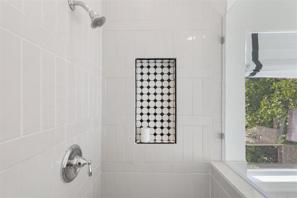 Versaille Condo - Residential Lease