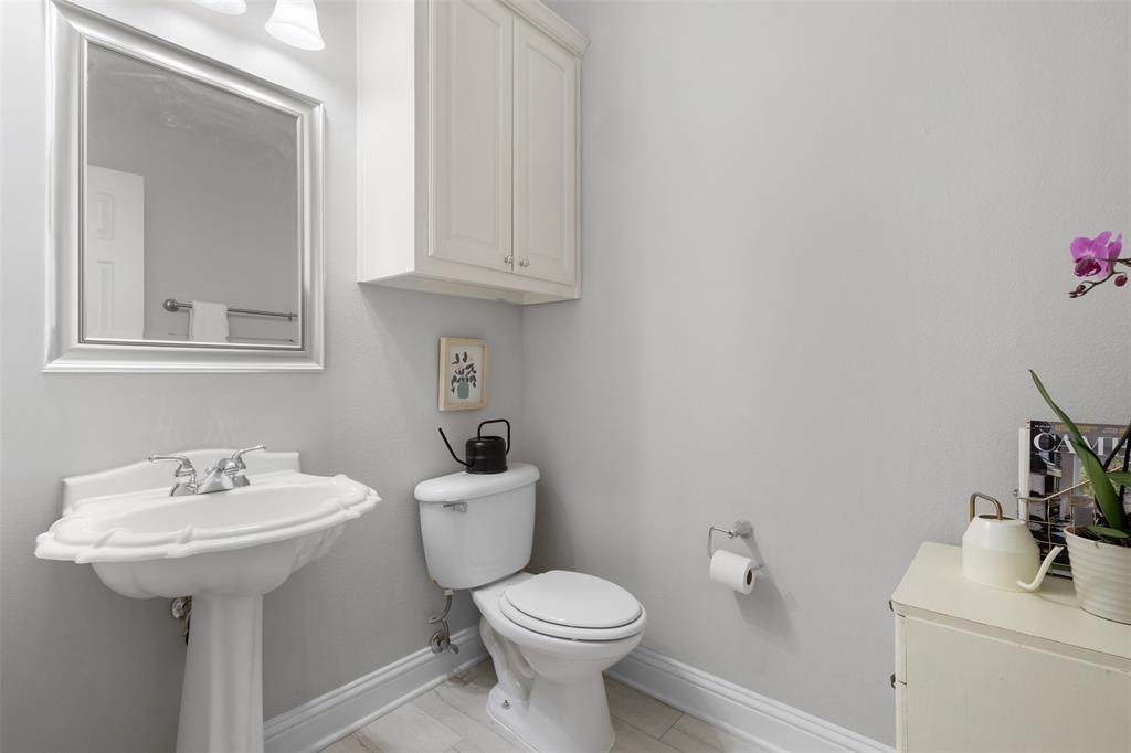 Versaille Condo - Residential Lease