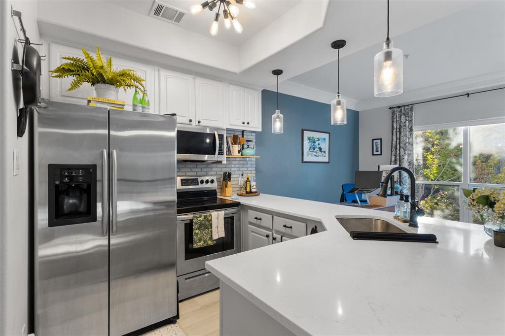 Versaille Condo - Residential Lease