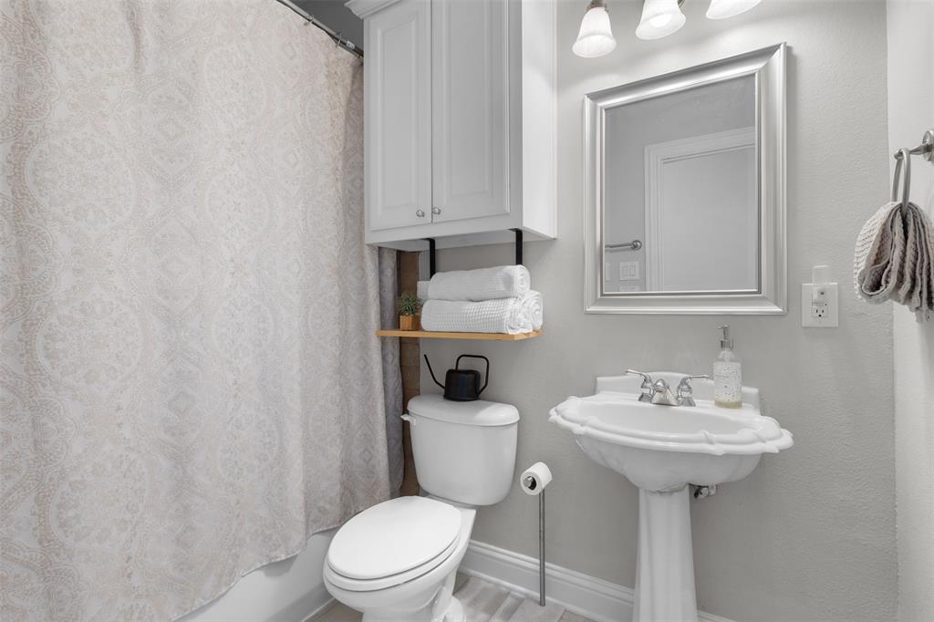 Versaille Condo - Residential Lease