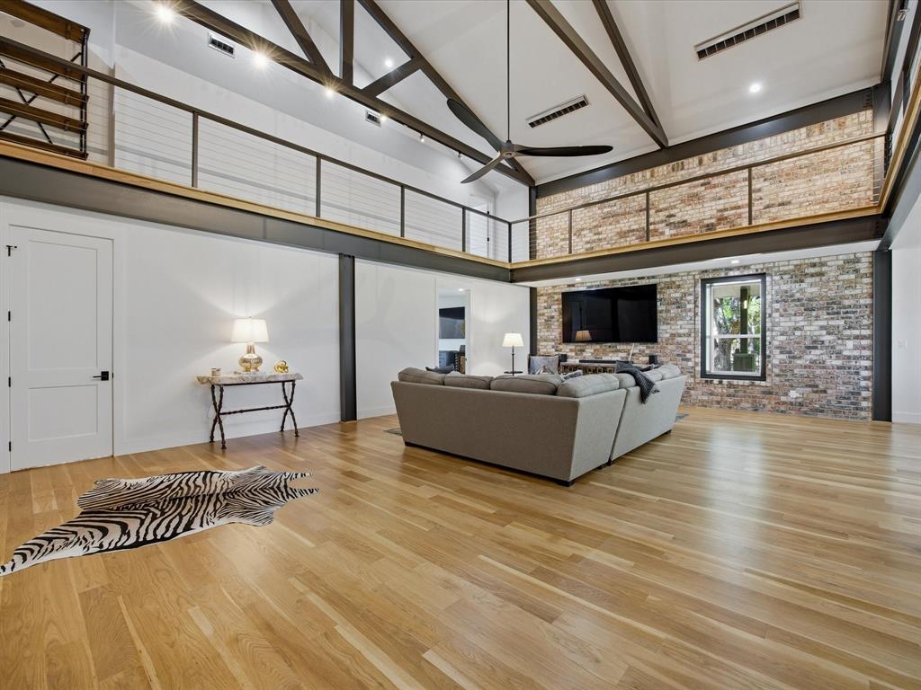 20 acs out of T&P RR - Farm