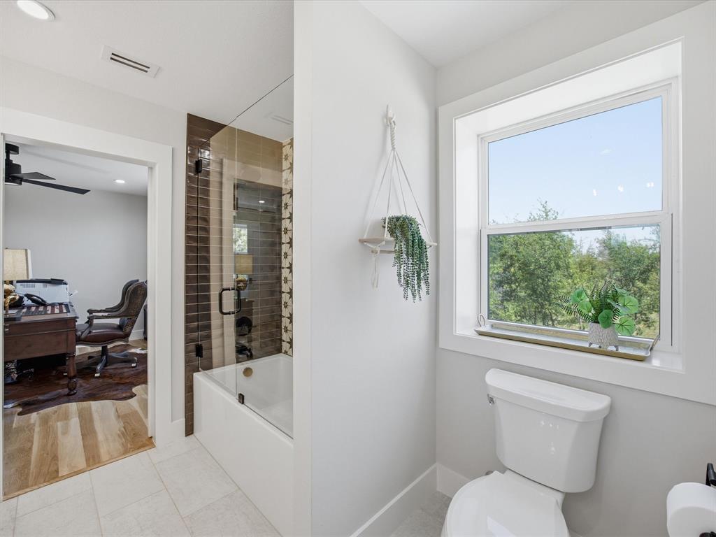 20 acs out of T&P RR - Farm