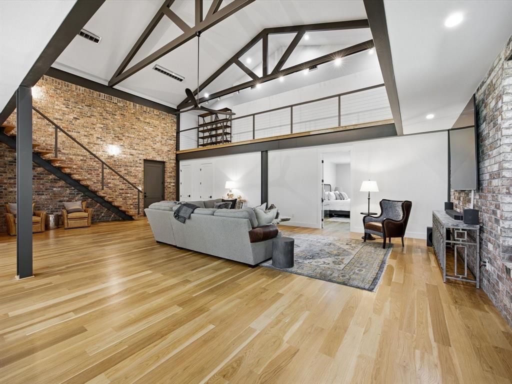 20 acs out of T&P RR - Farm