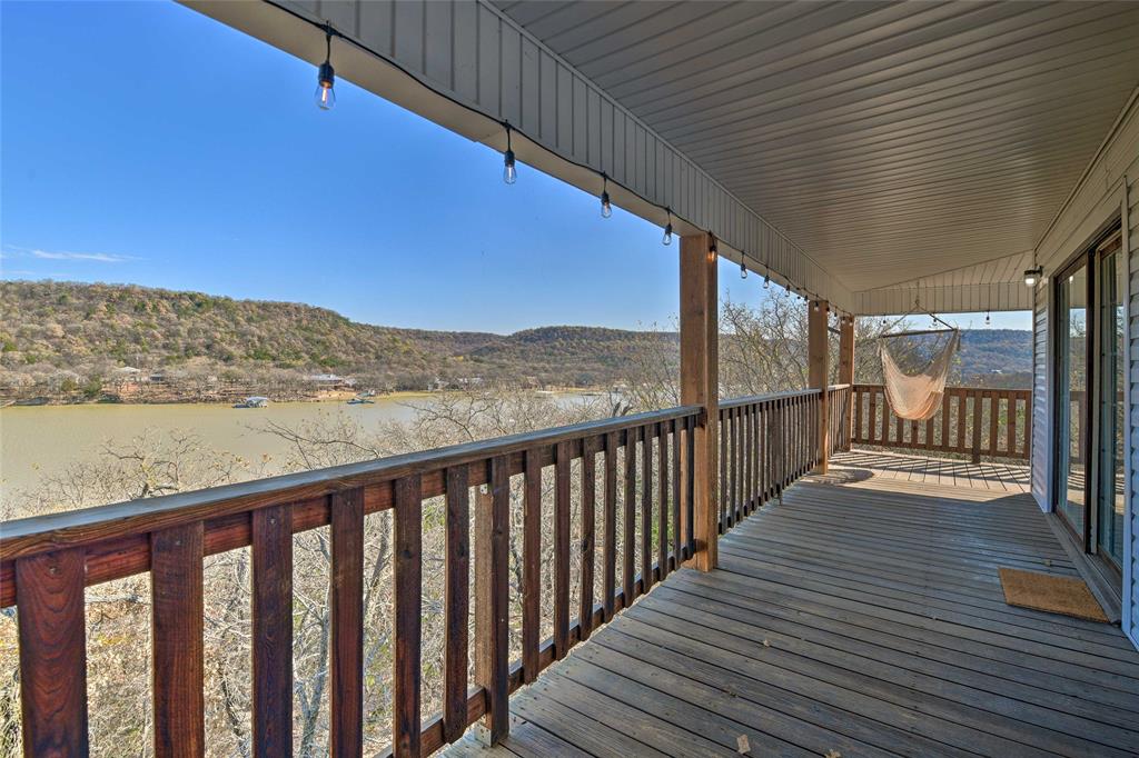 2444 S Lakeview Drive