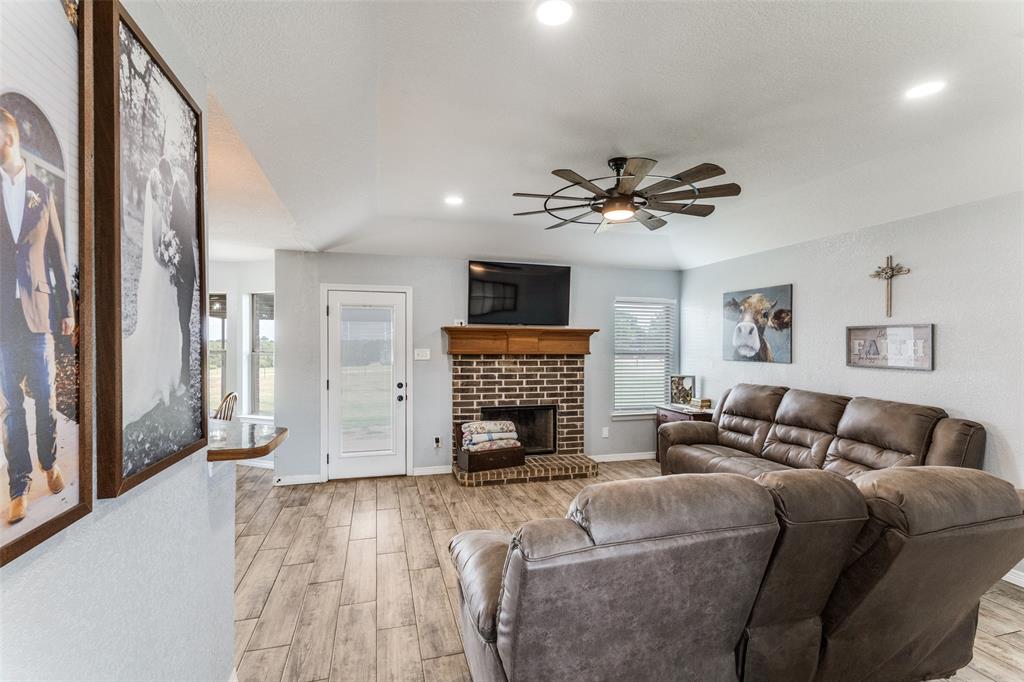 106 Hampton Lane