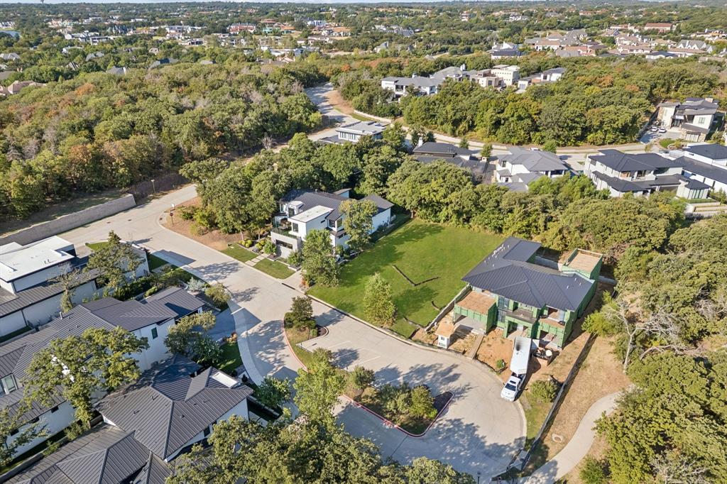 2109 Ainsley Court