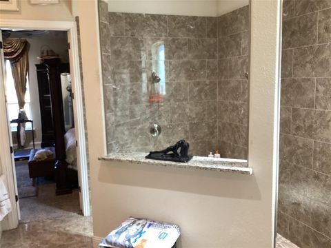 Tiny photo for 448 Breezeway Court, Cedar Hill, TX 75104 (MLS # 21101705)