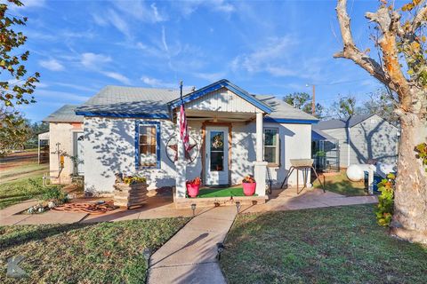 A home in Sweetwater