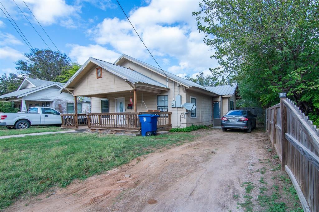 1808 8 1/2 Street