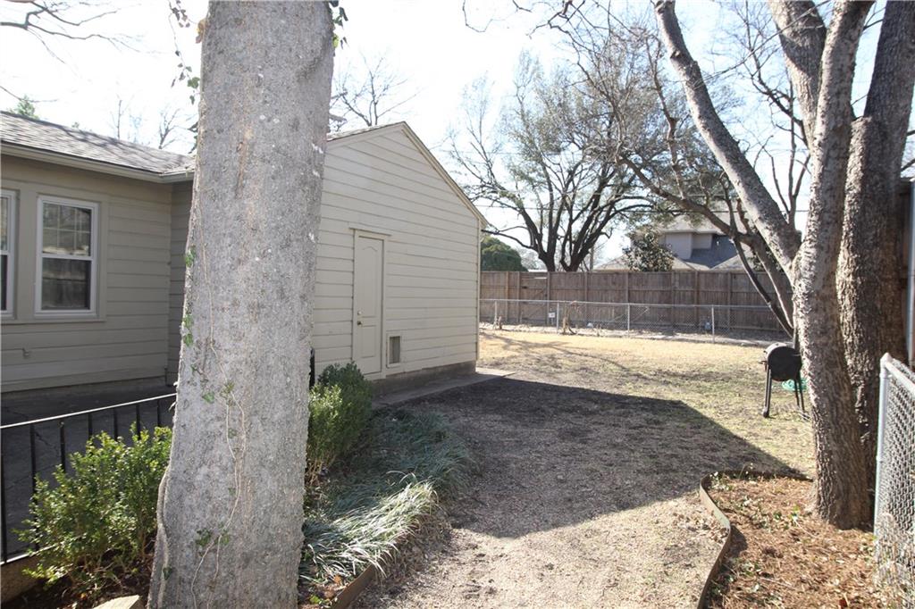 STONEWALL PARK - Residential Lease