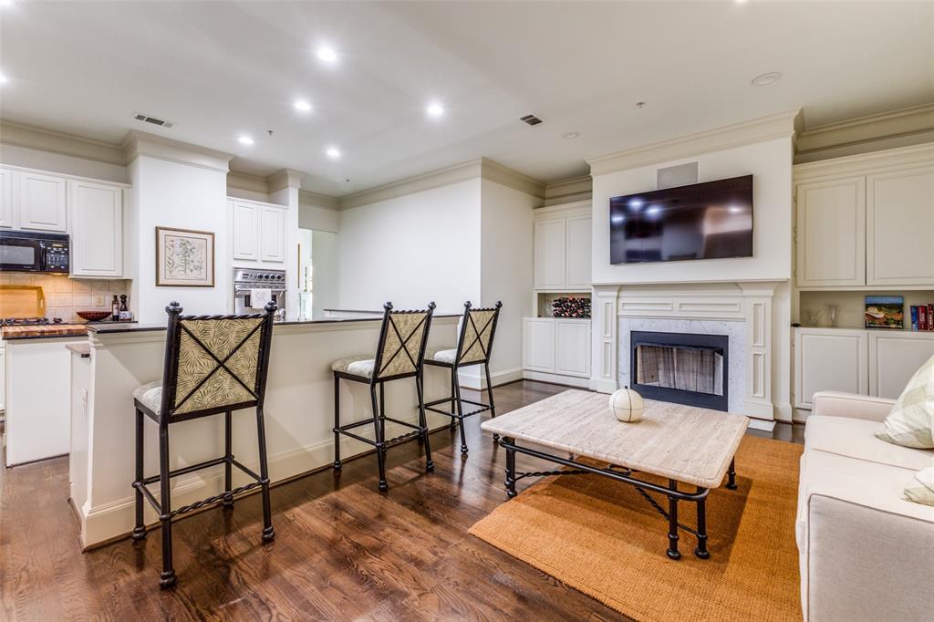 Plaza At Turtle Creek Residence Ph - Residential Lease