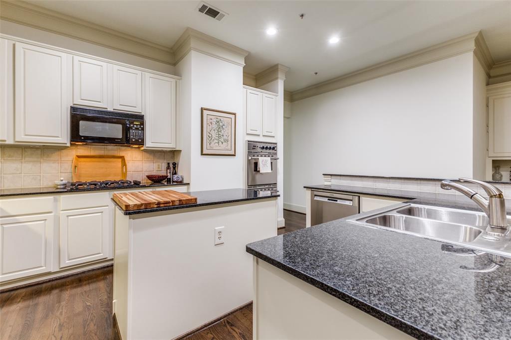 Plaza At Turtle Creek Residence Ph - Residential Lease