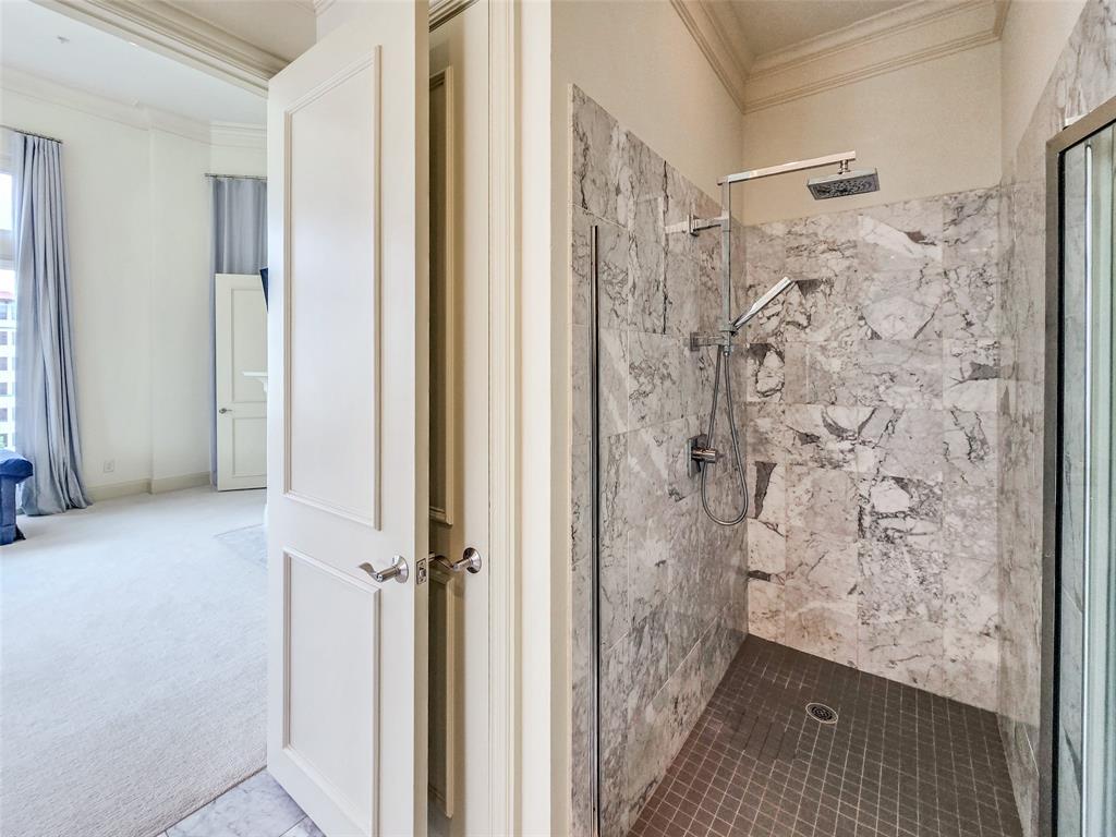 Plaza At Turtle Creek Residence Ph - Residential Lease