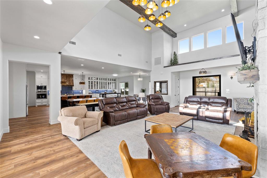 OAK POINT PHASE TREE - Residential