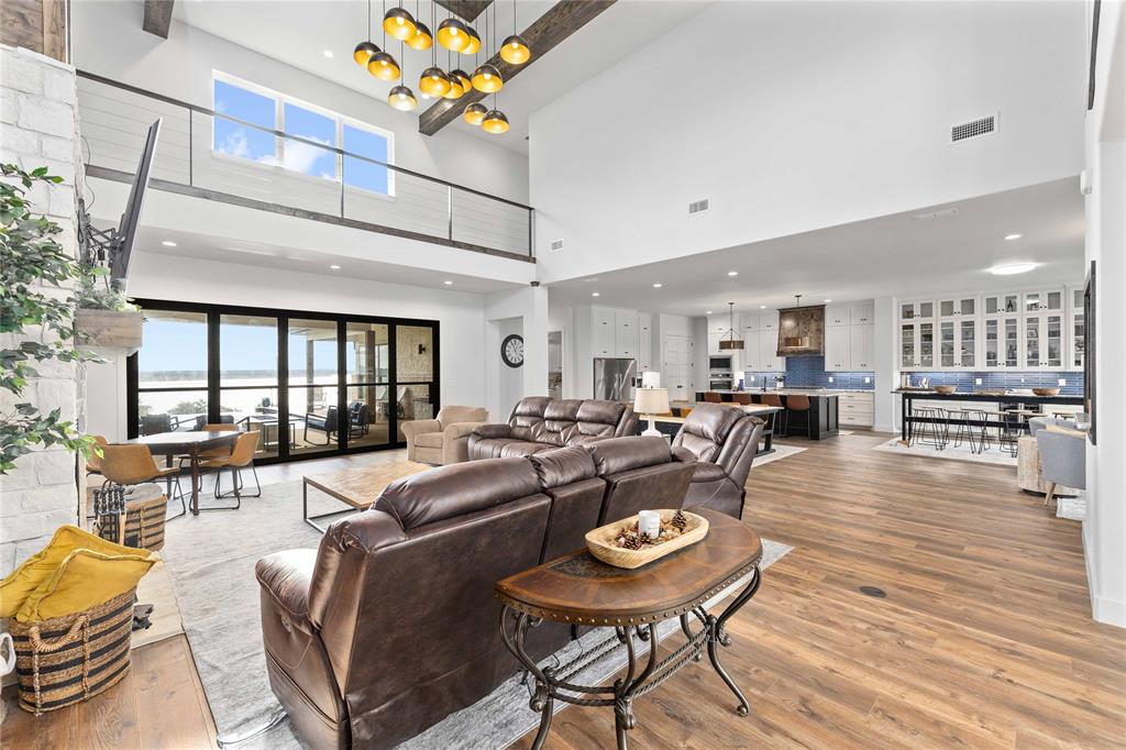 OAK POINT PHASE TREE - Residential