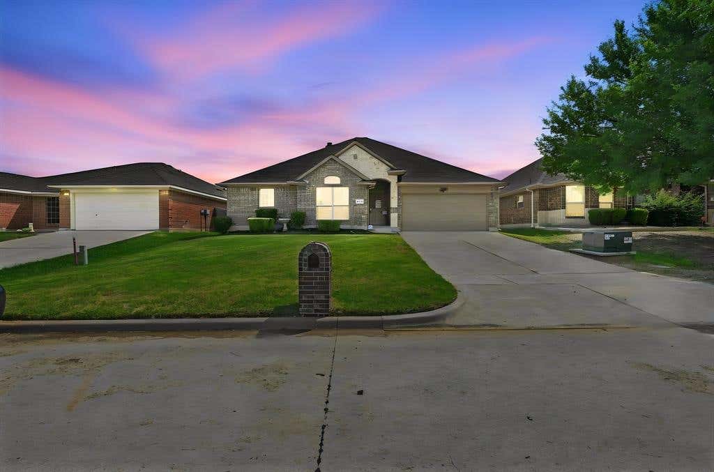Photo of 1718 Abaco Drive, Mansfield, TX 76063 (MLS # 21350493)