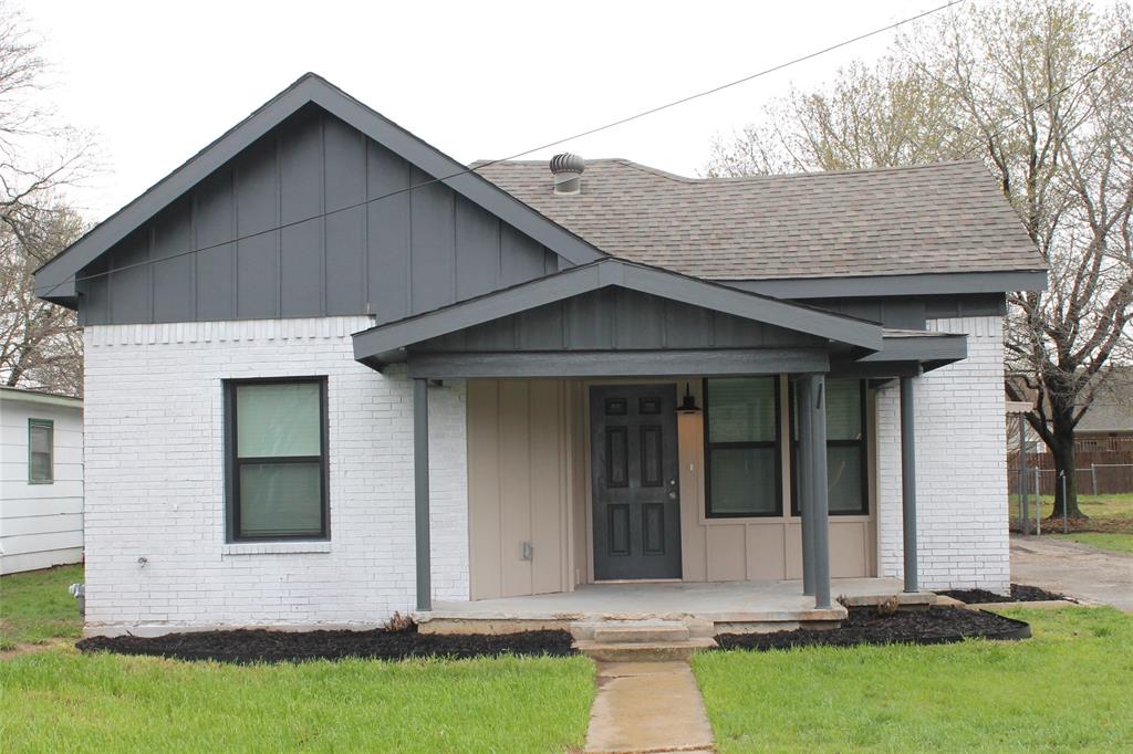 104 S Hubbard Street