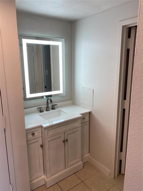 6211 W Northwest Highway 307