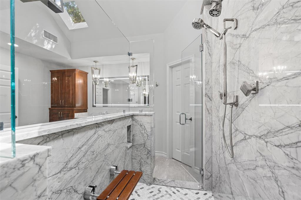 Fort Worth, Texas 76108, United States, 5 Bedrooms Bedrooms, ,3 BathroomsBathrooms,Residential,Pending,205372