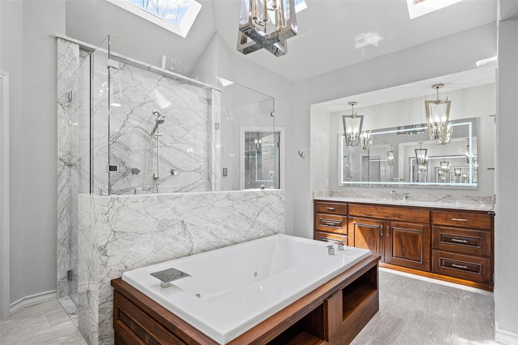 Fort Worth, Texas 76108, United States, 5 Bedrooms Bedrooms, ,3 BathroomsBathrooms,Residential,Pending,205372