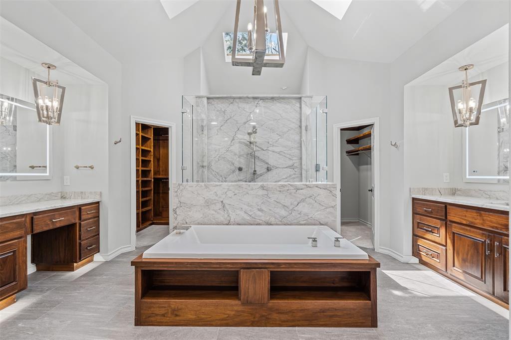 Fort Worth, Texas 76108, United States, 5 Bedrooms Bedrooms, ,3 BathroomsBathrooms,Residential,Pending,205372