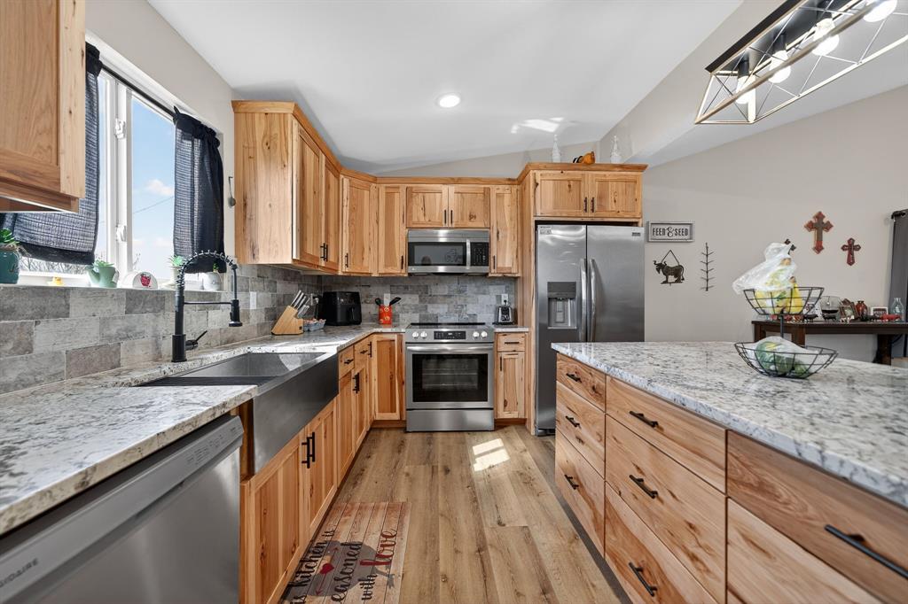 H H LOCKRIDGE - Residential