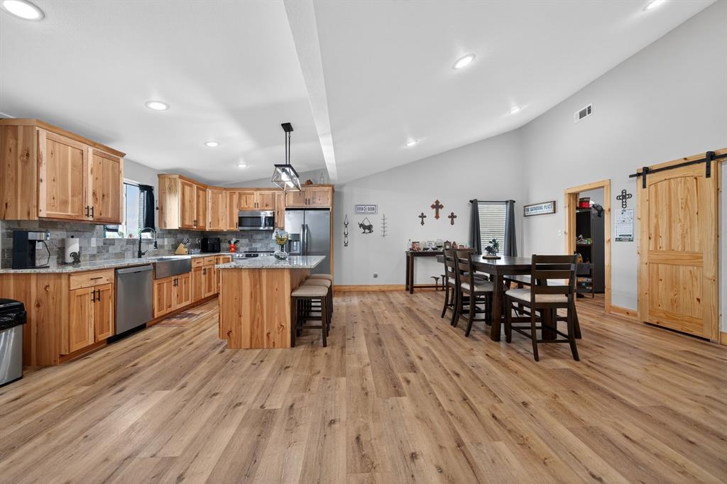 H H LOCKRIDGE - Residential