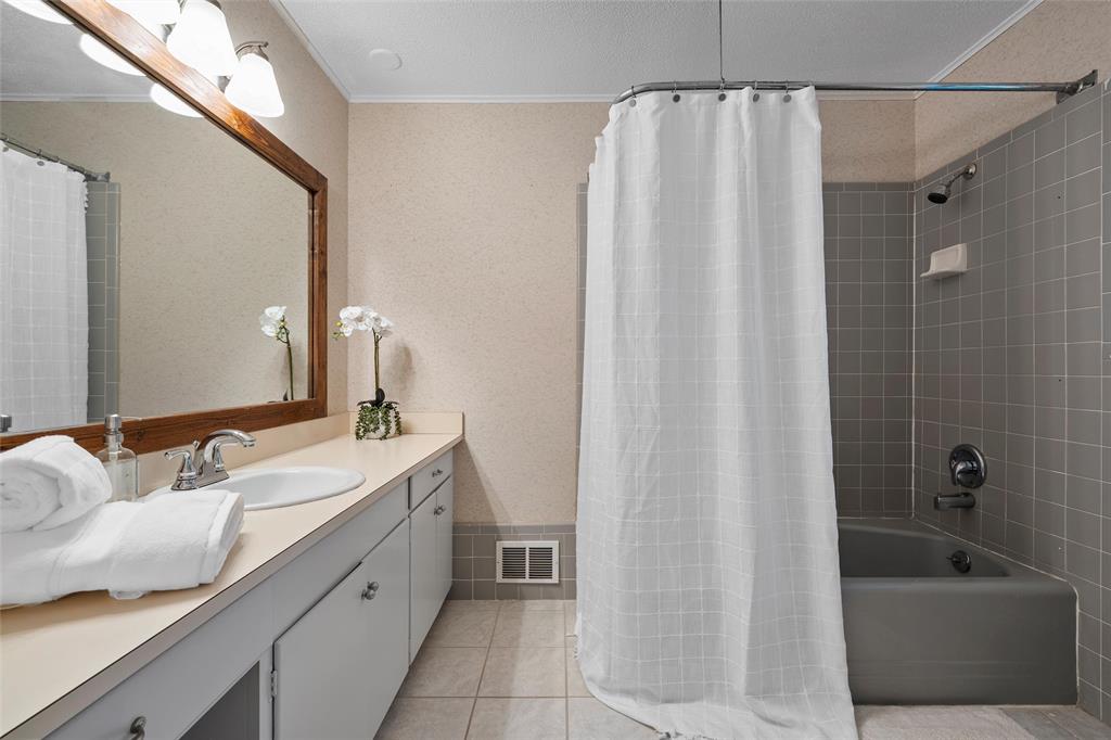 Roberts H - Residential