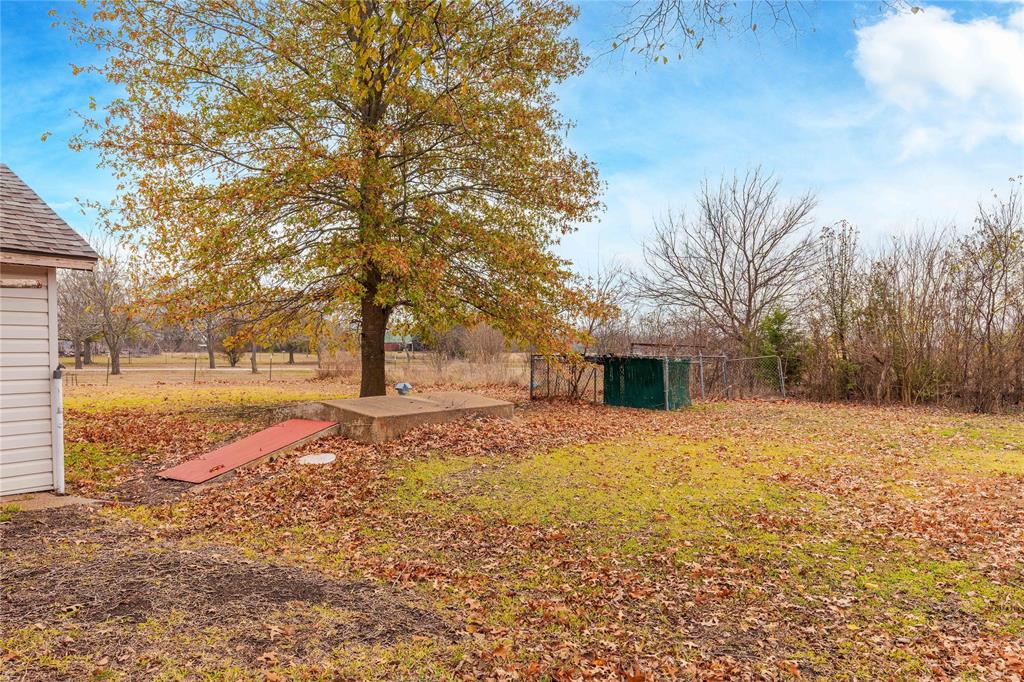 Abst A1002, A1002 W SAUNDERS, - Residential