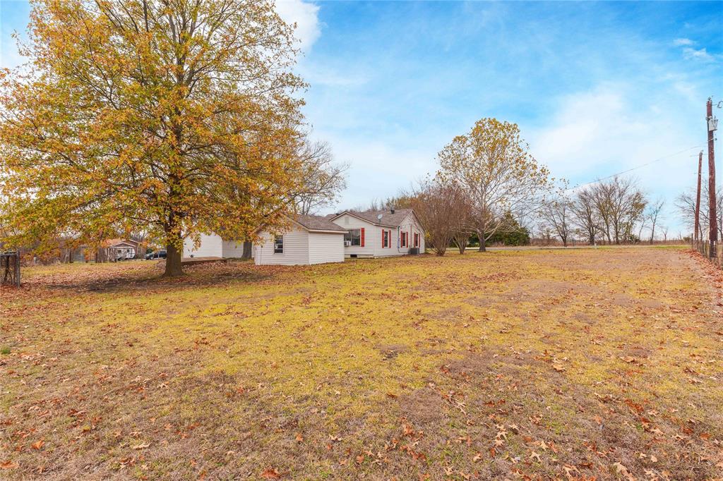 Abst A1002, A1002 W SAUNDERS, - Residential