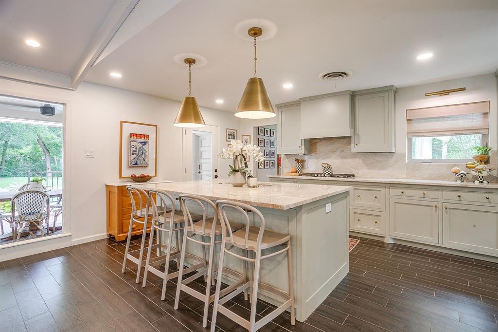 4325 Elmwood Drive