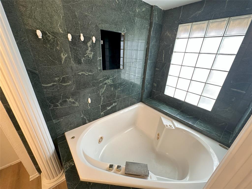 Cross Creek 6 - Residential