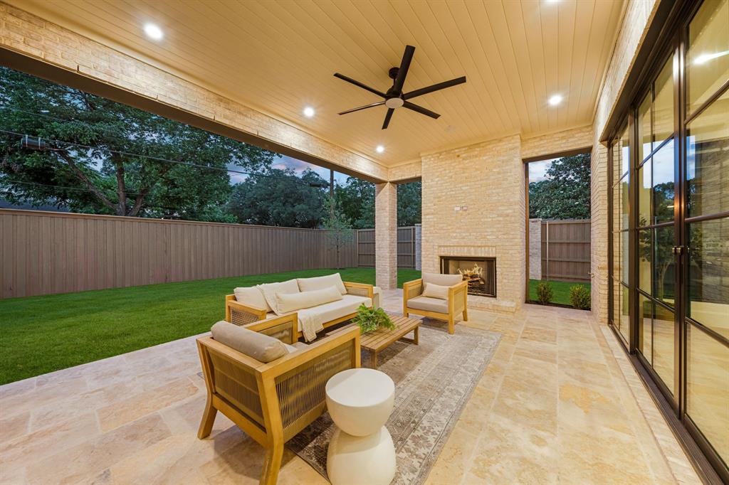 Williams Caruth - Residential