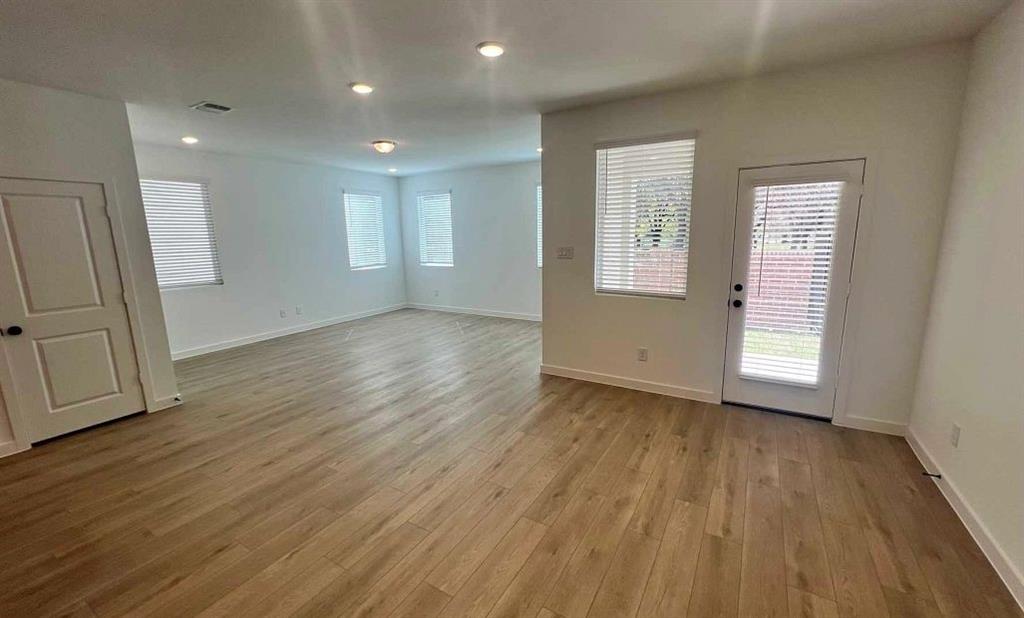 Sereno Oaks at Buckner Terrace - Residential