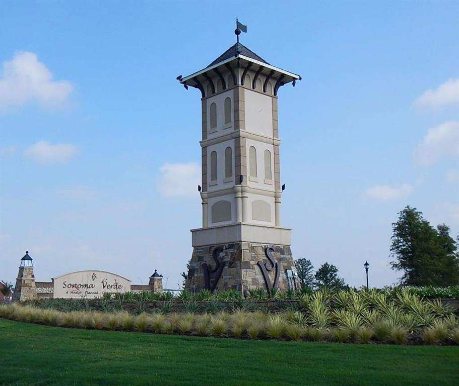 Sonoma Verde - Residential