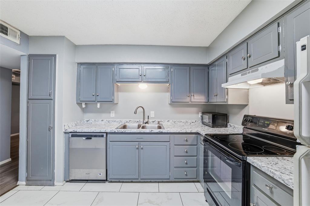 Woodhaven Condo - Residential