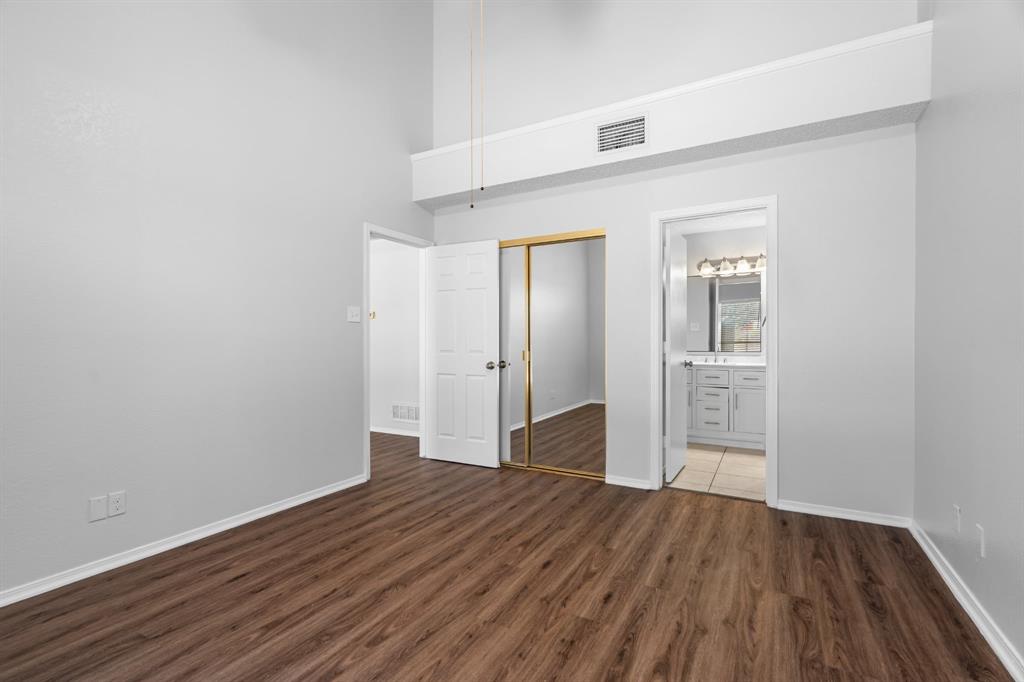 8713 Elbe Trail