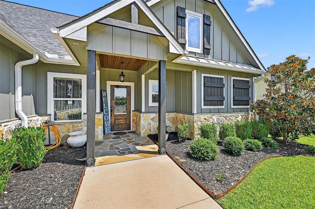 105 Seminole Drive